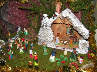 1924年 フランス語版 NOËL 「クリスマスの夜の帆前船」 イヤープレート Creche.jpg
