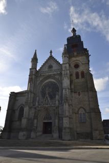 サン・レオナール教会