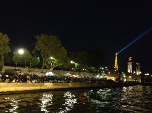 パリ観光でおすすめ！夜のセーヌ川クルーズ　所要時間と乗り場は？