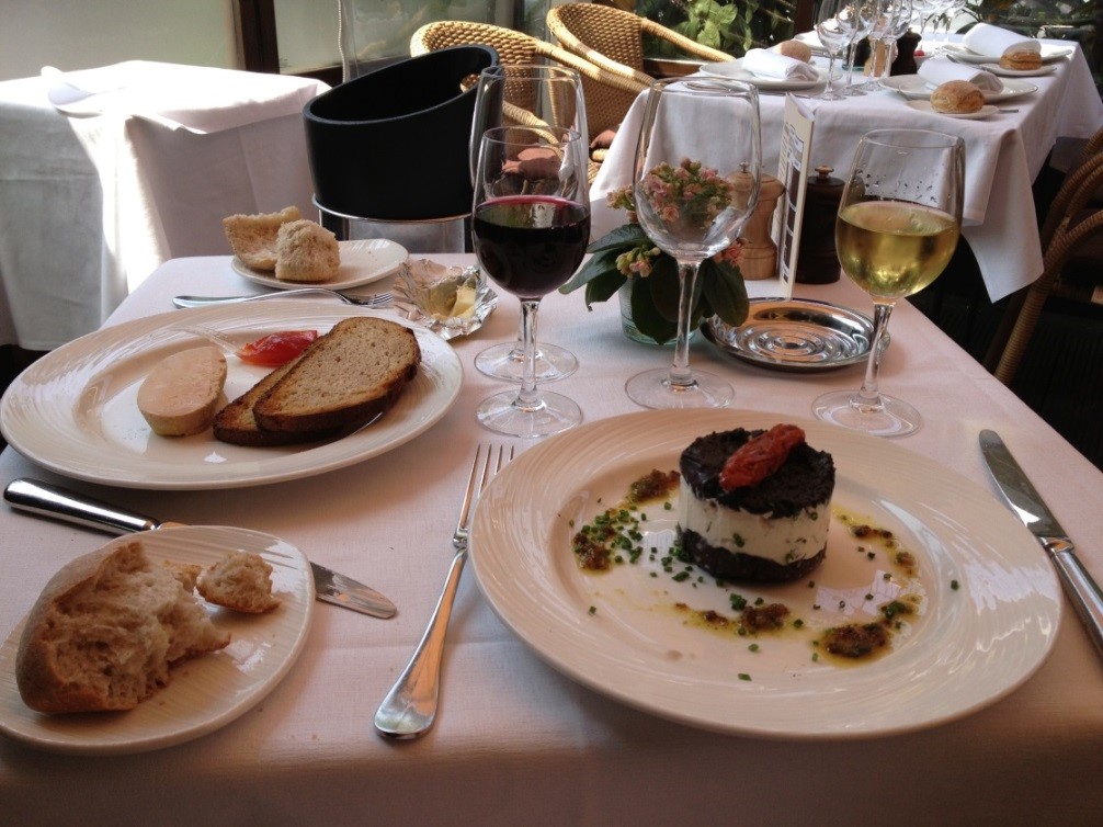 パリのレストラン 1 日本人におすすめ 人気のchez Francoiseをご紹介 France 365 最新のフランス旅行情報 現地情報 パリのレストラン 1 日本人におすすめ 人気のchez Francoiseをご紹介 France 365 最新のフランス旅行情報 現地情報