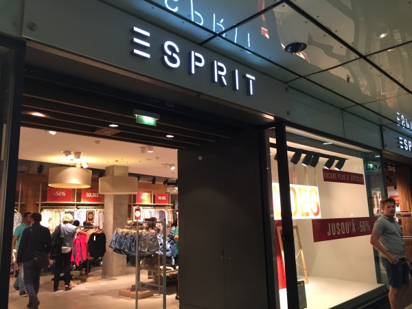 生地がしっかり おすすめのプチプラ ブランド Esprit France 365 最新のフランス旅行情報 現地情報