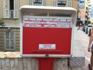 なぜ？モナコの郵便ポストにフランス語で注意書きがされている理由