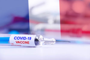 仏コロナ感染者減少へ、ワクチン接種28％