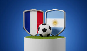 サッカーW杯決勝進出に沸くフランス　シャンゼリゼに25,000人