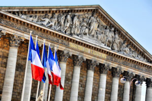 いつまで続く、フランス年金改革反対スト、明日15日も　16日に国会で最終投票