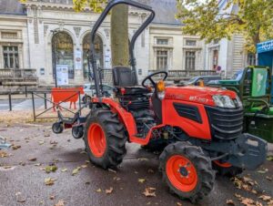 「車を売るために、牛肉が犠牲に」フランスの農家の怒り、各地で大規模デモのワケ