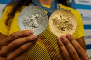 「パリ五輪2024」のメダルに不良品220個　無償交換中