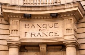 フランス　2025年の経済成長率、２度目の下方修正のワケ
