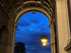 フランス 今年の観光収入８％増、夏の予約も好調　パリ五輪効果か