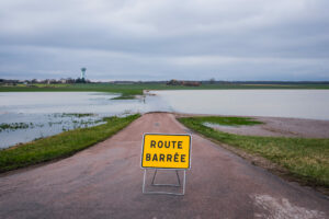 フランス西南部で35日間連続降雨、各地で浸水被害拡大　ロワール古城の影響は？