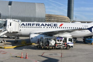 フランス航空燃料備蓄あるが値上げ、日本線は5月発券から