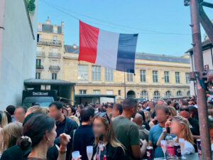 消防署で舞踏会!? フランス革命記念日のお祭り Bal des Pompiers